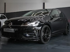 Volkswagen Golf - 1.5 TSI Highline R-Line