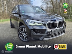 BMW X1 - xDrive25e High Executive|Pano|Leder