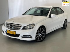 Mercedes-Benz C-klasse - 180 Avantgarde / Navi / Clima / Stoelverwarming