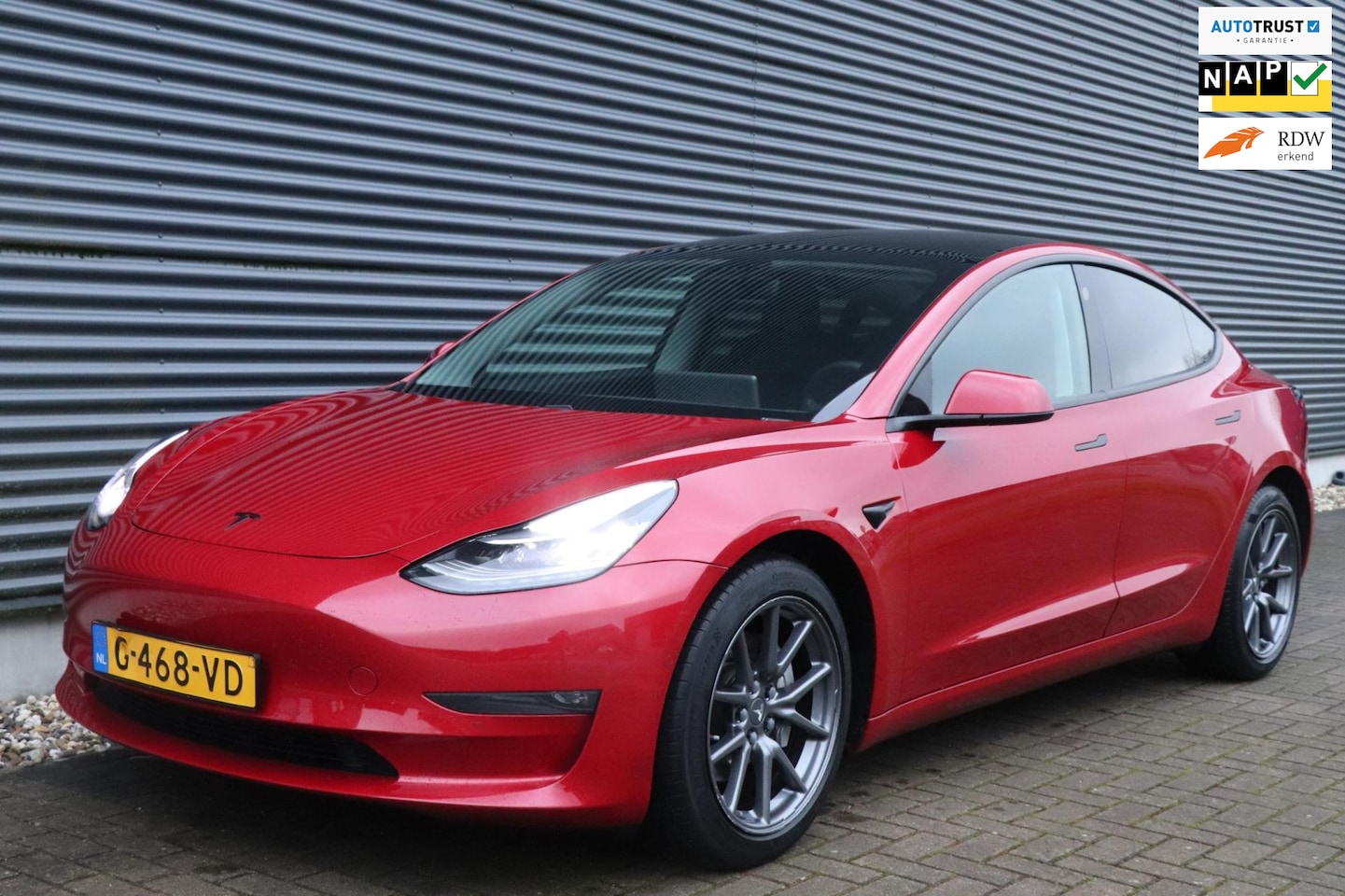 Tesla Model 3 - Long Range RWD Long Range AWD 75 kWh | LONG RANGE - INC.BTW - NIEUWSTAAT. - AutoWereld.nl