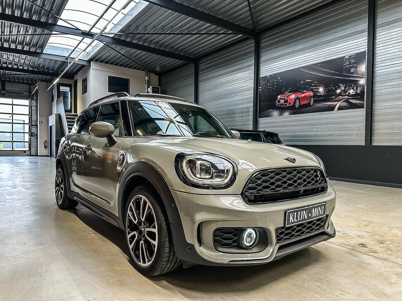 MINI Countryman - Mini 2.0 Cooper S E ALL4 John Cooper Works 220pk/Nardo/Chester leer/Pano/Camera/Btw - AutoWereld.nl