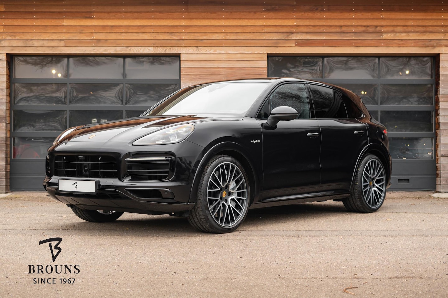 Porsche Cayenne Coupé - 3.0 E-Hybrid *HUD-InnoDr-HAL-Sportuitl - AutoWereld.nl