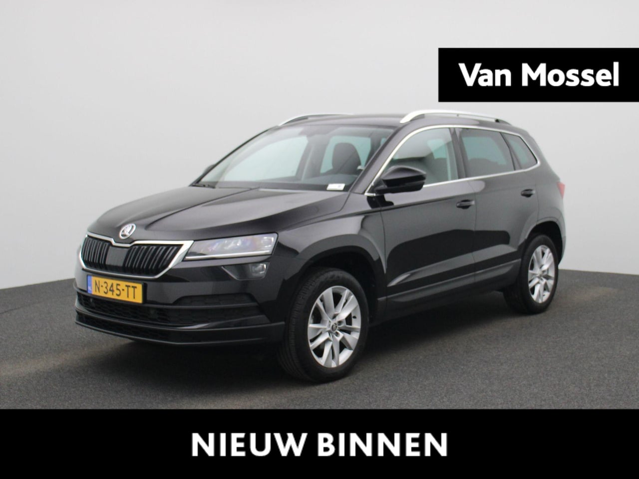 Skoda Karoq - 1.0 TSI Business Edition Plus | LMV | Climate control | Navigatie | Parkeer sensoren | DAB - AutoWereld.nl