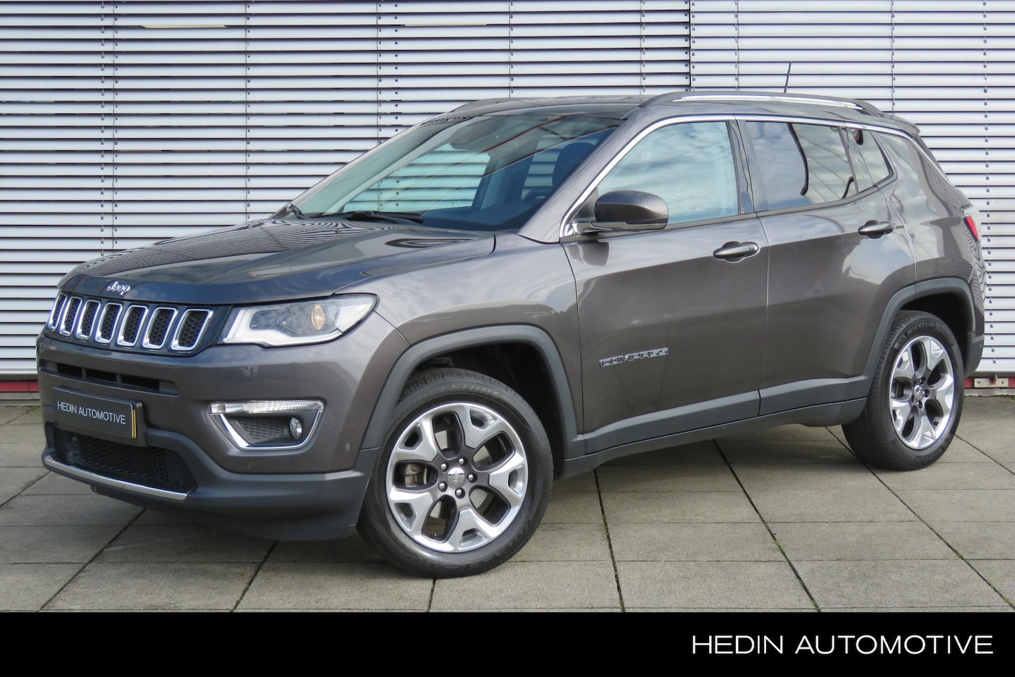 Jeep Compass - 1.4 MultiAir Limited | BEATS-Audio | Lederen Stoelen | Parkeersensoren rondom + camera - AutoWereld.nl