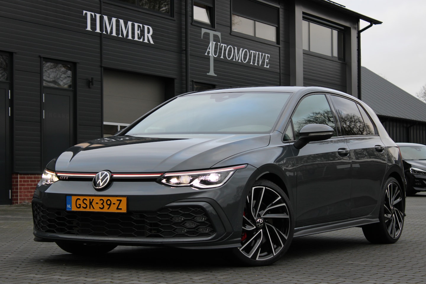 Volkswagen Golf - 2.0 TSI GTI Goed onderhouden 19 inch Weinig kilometers - AutoWereld.nl