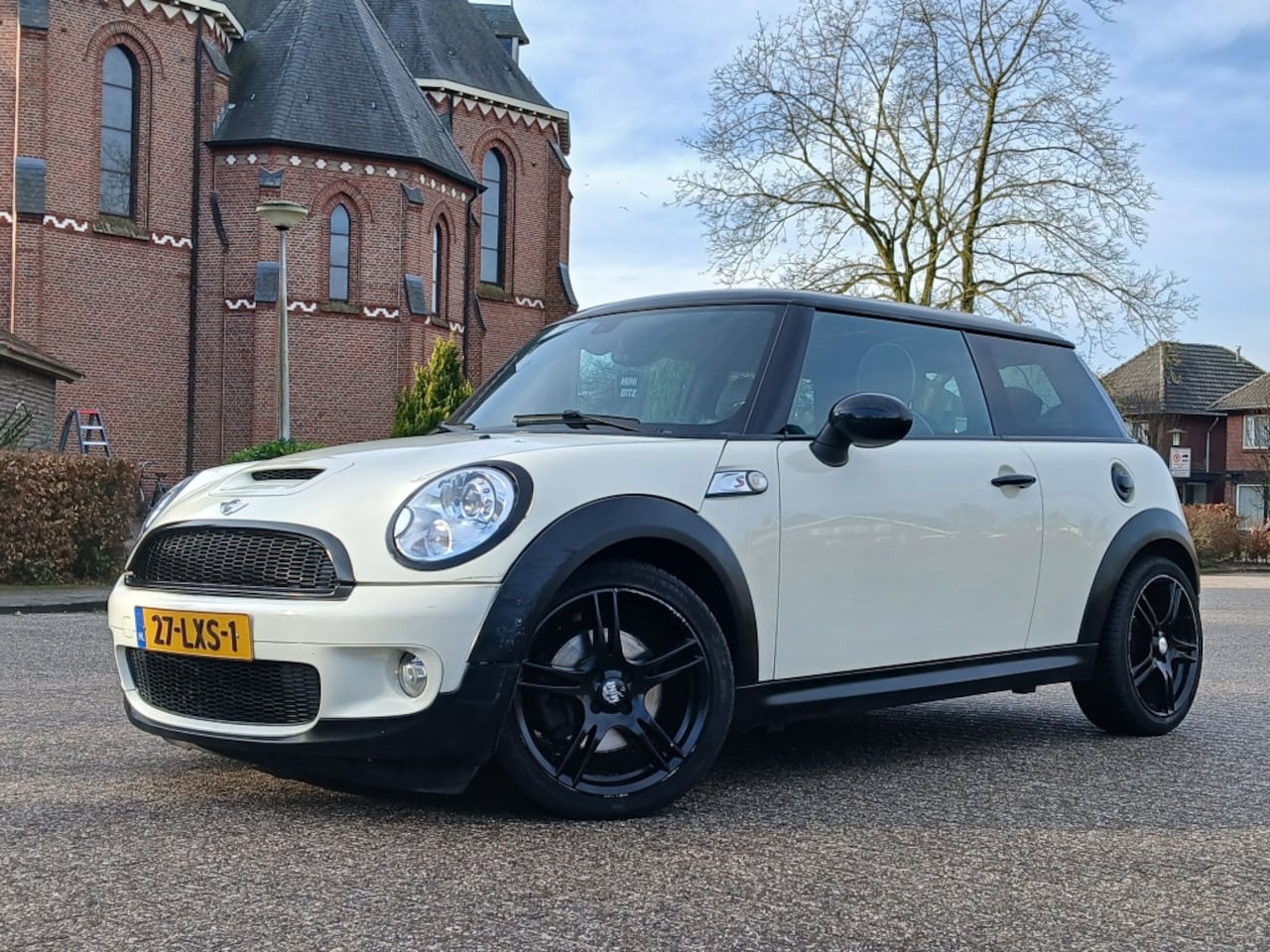 MINI Cooper S - Mini 1.6 Mayfair - AutoWereld.nl