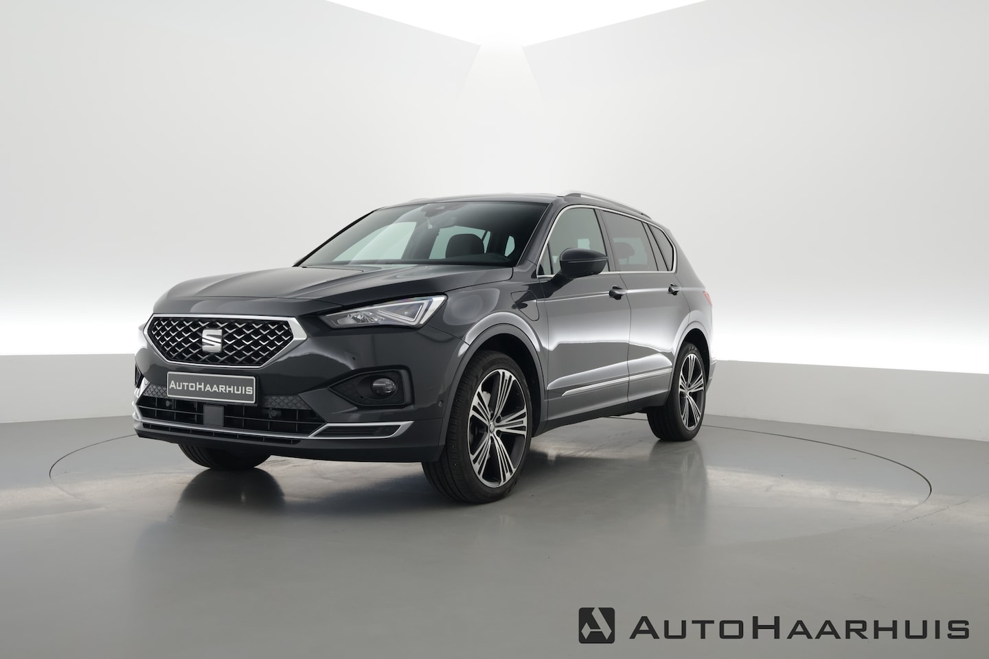 Seat Tarraco - 1.4 TSI e-Hybrid PHEV Xcellence | Navi | Adapt. Cruise | Elek. Trekhaak | Camera | Stoelve - AutoWereld.nl