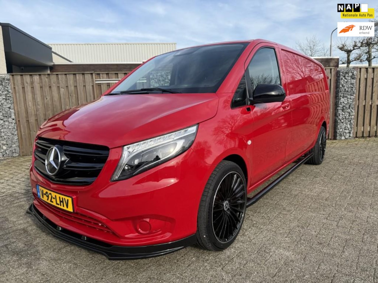 Mercedes-Benz Vito - 114 CDI Extra Lang LED - LEDER - AutoWereld.nl