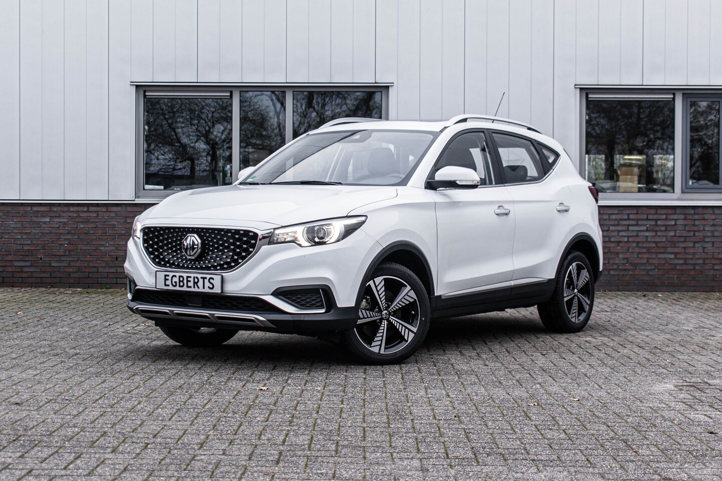 MG ZS - EV Luxury 45 kWh - AutoWereld.nl