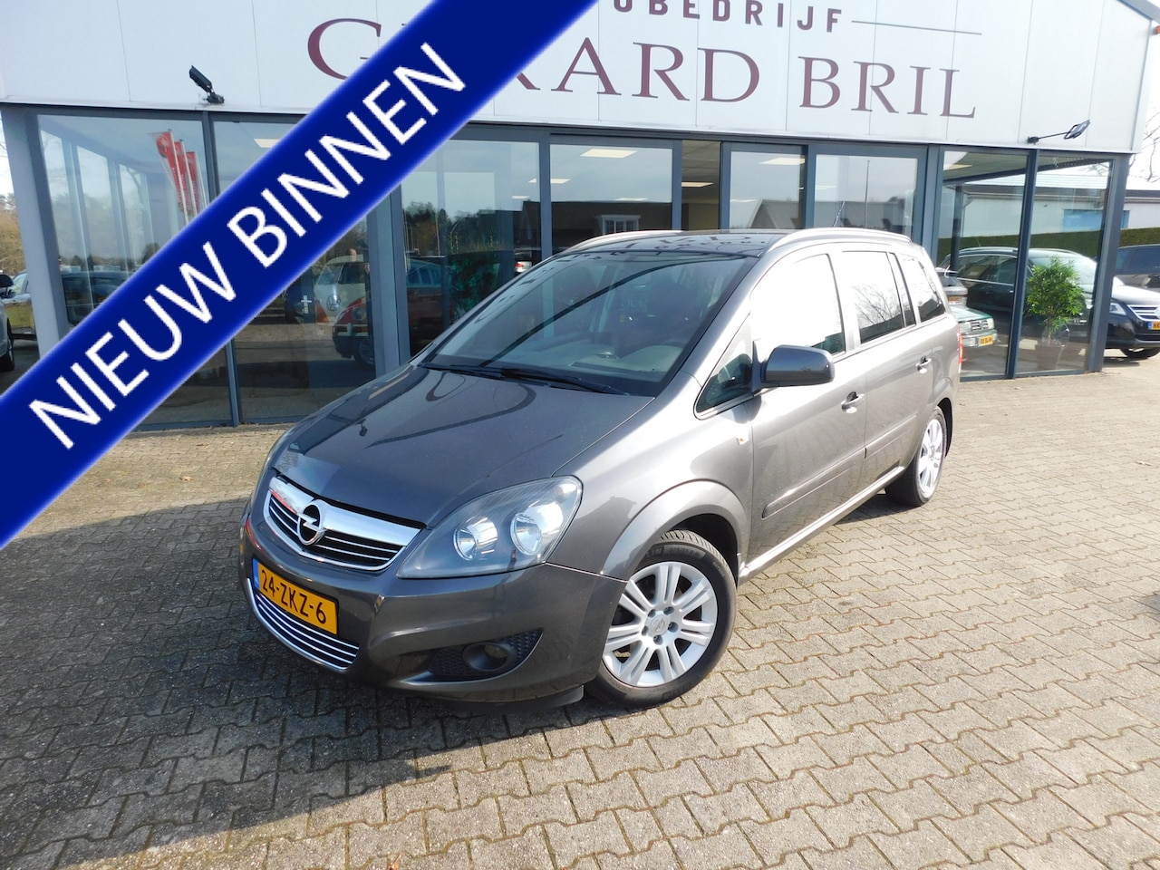 Opel Zafira - 1.8 Edition 1.8 Edition, 7 Persoons, Airco, Trekhaak nette staat!! - AutoWereld.nl