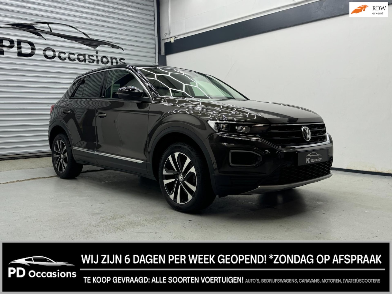 Volkswagen T-Roc - 1.5 TSI IQ.DRIVE - Virtual - Dodehoek - Navi - ACC - Stoelverw. - AutoWereld.nl