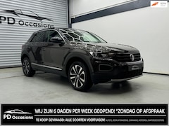 Volkswagen T-Roc - 1.5 TSI IQ.DRIVE - Virtual - Dodehoek - Navi - ACC - Stoelverw