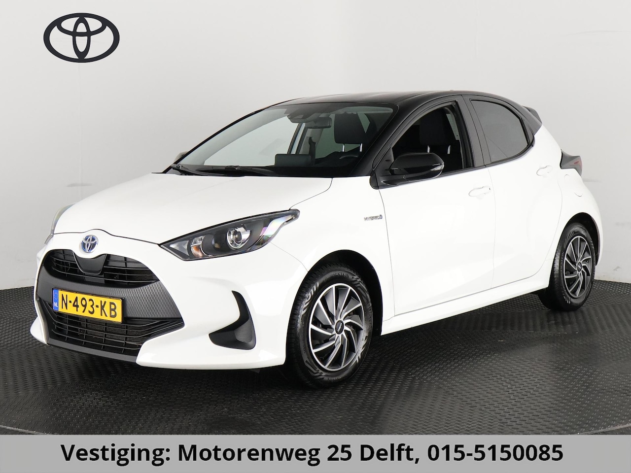 Toyota Yaris - 1.5 HYBRID BI-TONE ACTIVE PACK BIJNA 2022. CARPLAY NAVIGATIE. CAMERA.ADAPT.CRUISE.GARANTIE - AutoWereld.nl