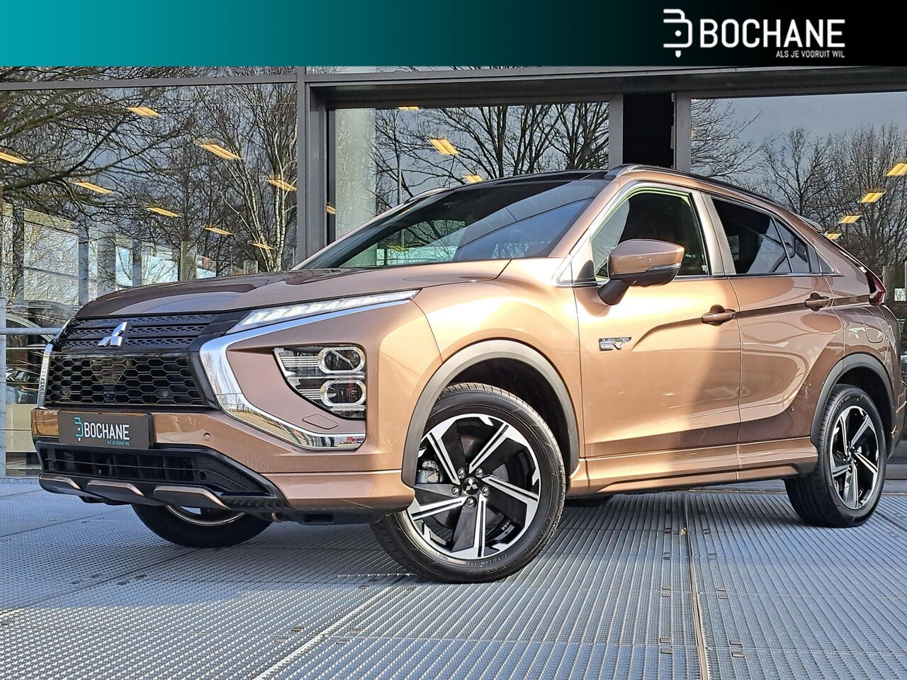 Mitsubishi Eclipse Cross - 2.4 PHEV Instyle | Panoramadak | 360° Camera | Navigatie | Apple Carplay | Stoelverwarming - AutoWereld.nl