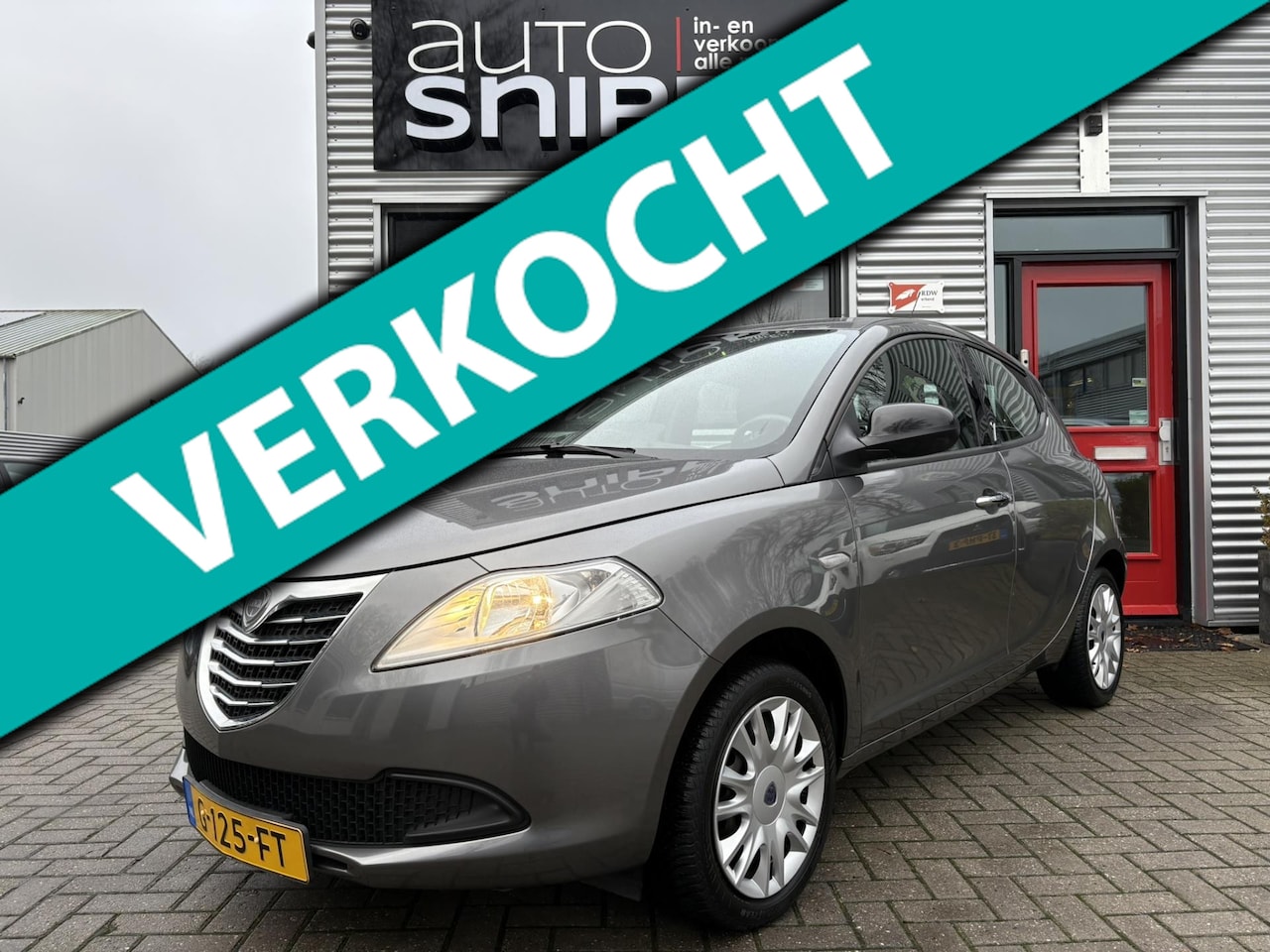 Lancia Y(psilon) - Ypsilon 1.2 Silver -5DRS.-AIRCO-ISOFIX-ELEK. RAMEN VOOR-LEUKE EN NETTE AUTO!-71.246 KM'S! - AutoWereld.nl