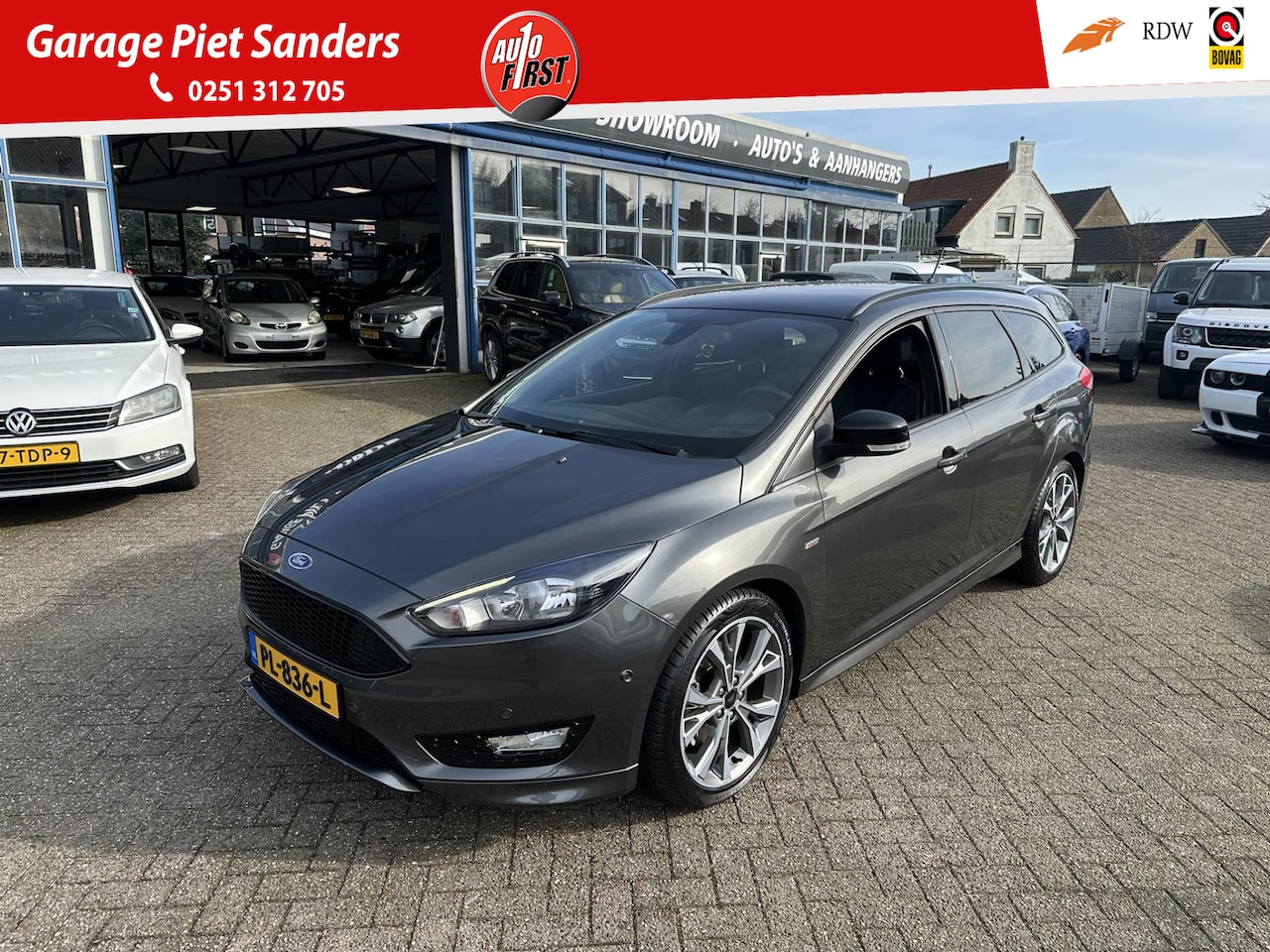 Ford Focus Wagon - 1.5 ST-Line 182 I Leer / alcantara I Stoel / stuurverw. I Trekhaak I - AutoWereld.nl