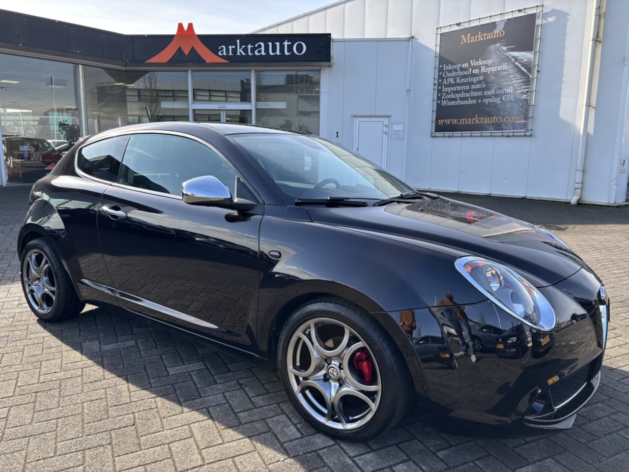 Alfa Romeo MiTo - 1.4 Distinctive Camera Carplay Bluetooth Airbrush!! - AutoWereld.nl