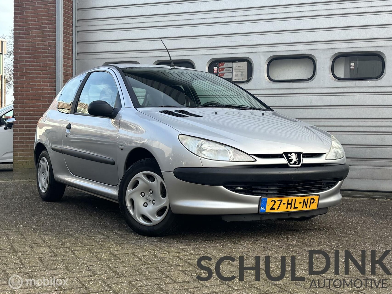 Peugeot 206 - 1.1 XN NIEUWE APK|ELEKTRISCHE RAMEN|CENTRALE VERGRENDELING - AutoWereld.nl