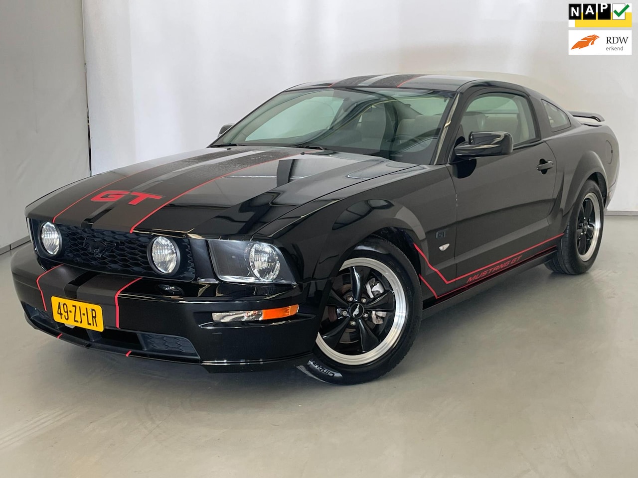 Ford Mustang - USA 4.6 V8 GT / Leder / Navi / Camera / Airco - AutoWereld.nl