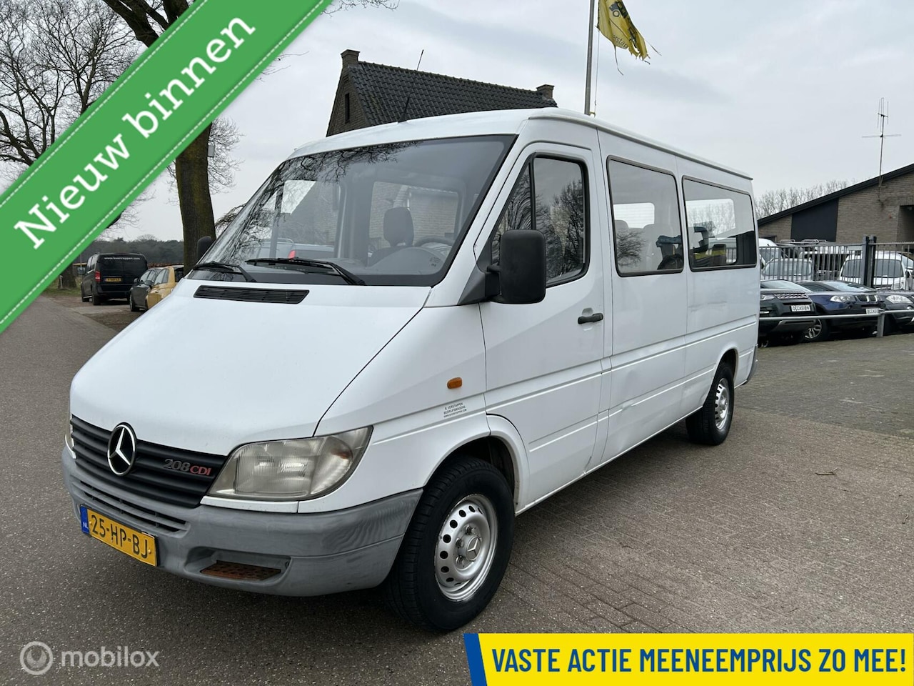 Mercedes-Benz Sprinter - 208 CDI 355 Persoenbus / kombi + airco - AutoWereld.nl