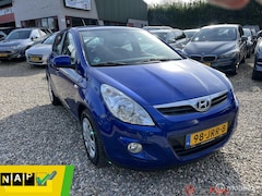 Hyundai i20 - 1.2i DynamicVersion, Airco, 5drs