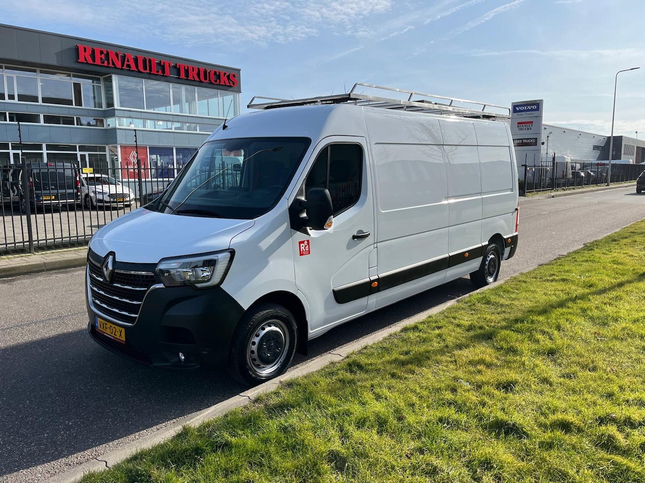 Renault Master - 3T5 Red Edition, L3 H2 ,2.3 Dci,150 pk, Airco, Nav, Camera - AutoWereld.nl