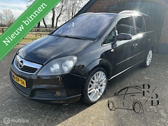 Opel Zafira - 2.2 Cosmo 7-PERS/TREKHAAK/NAVI/AIRCO/CRUISE/