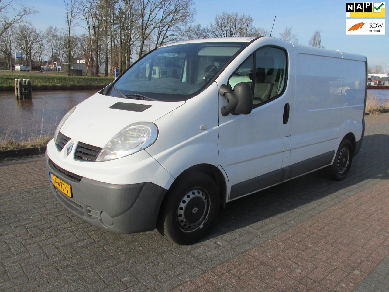 Renault Trafic - 2.0 dCi T29 L1H1 Airco - AutoWereld.nl