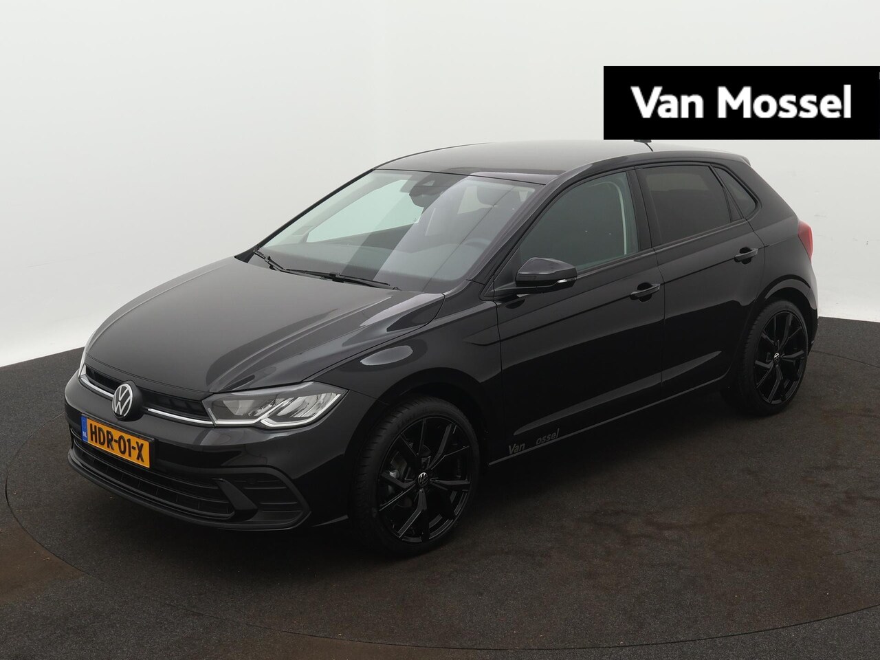 Volkswagen Polo - 1.0 TSI Life Edition 95 PK | Velgen 15'' | Parkeersensoren | Achteruitrijcamera | LED Verl - AutoWereld.nl