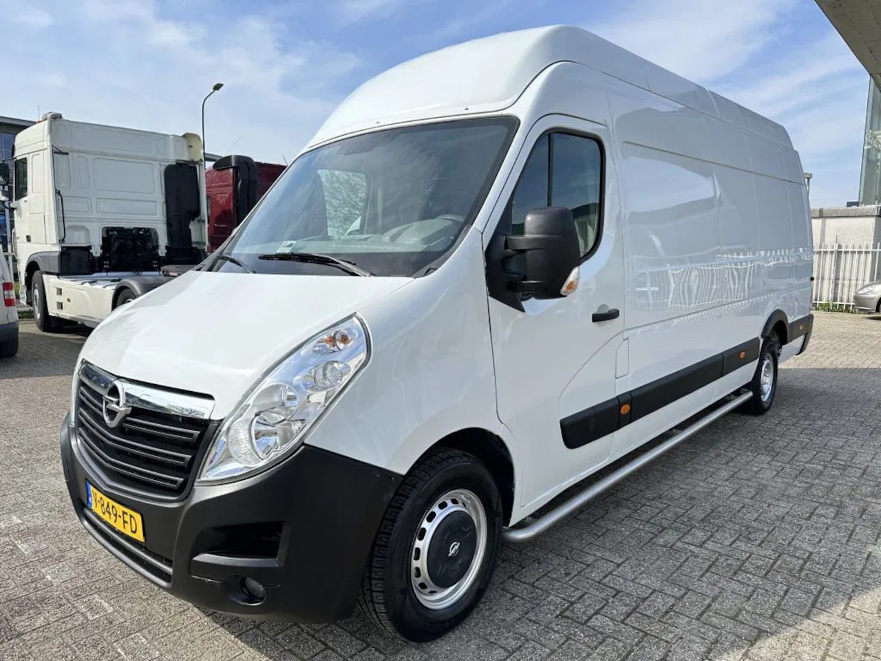 Opel Movano - MOVANO 2.3 CDTI + L3H3 + NAVI + CAMERA + AIRCO + APK/TUV - AutoWereld.nl