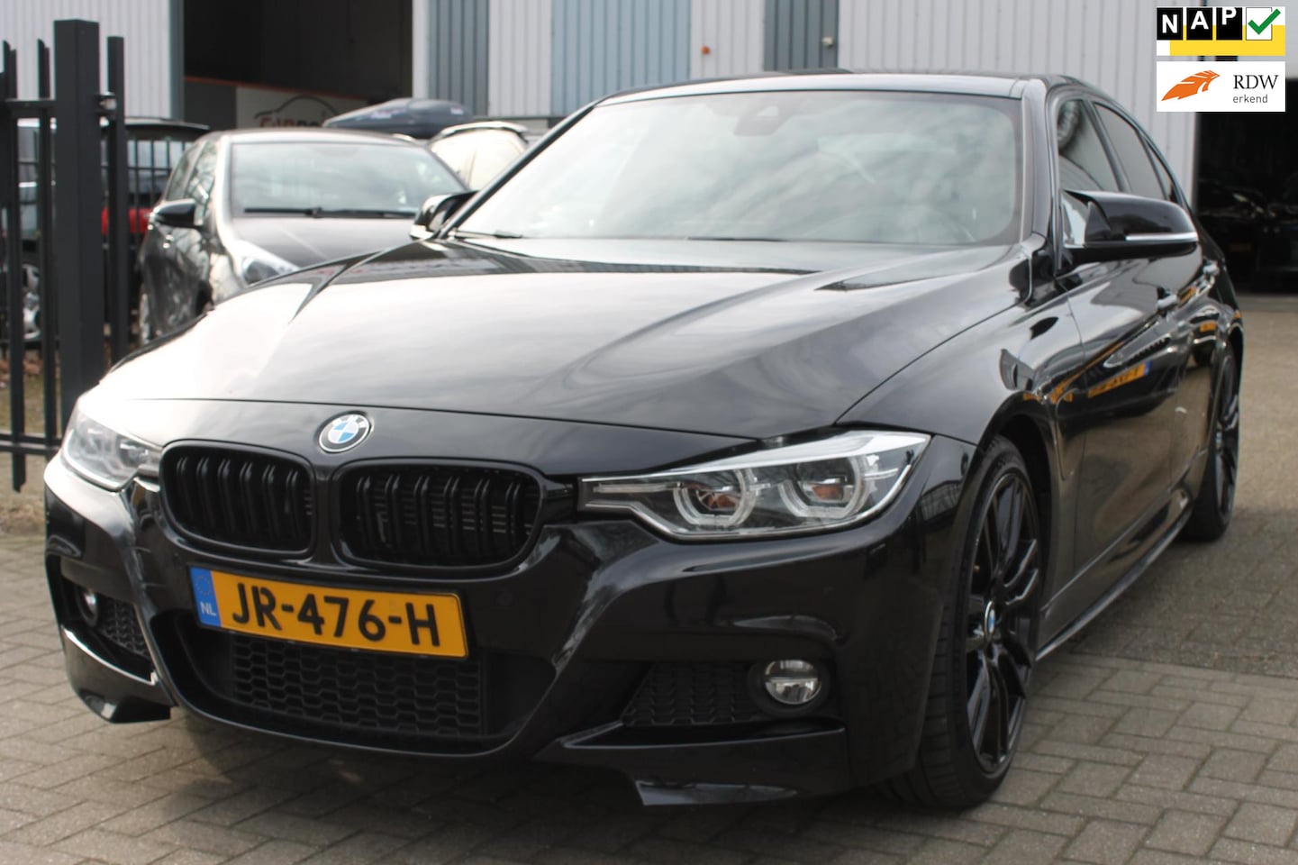 BMW 3-serie - 330e M Sport High Exec. Leer LED Head Up! - AutoWereld.nl