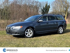 Volvo V70 - 2.0T Kinetic | Navigatie | Bluetooth | Trekhaak | Cruise Control |