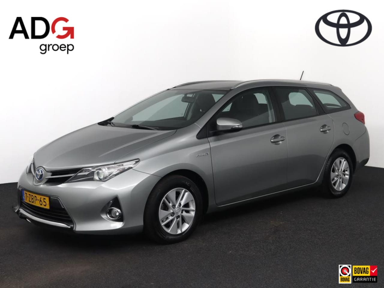 Toyota Auris Touring Sports - 1.8 Hybrid Aspiration | Navigatie | Cruise control | Climate control | - AutoWereld.nl