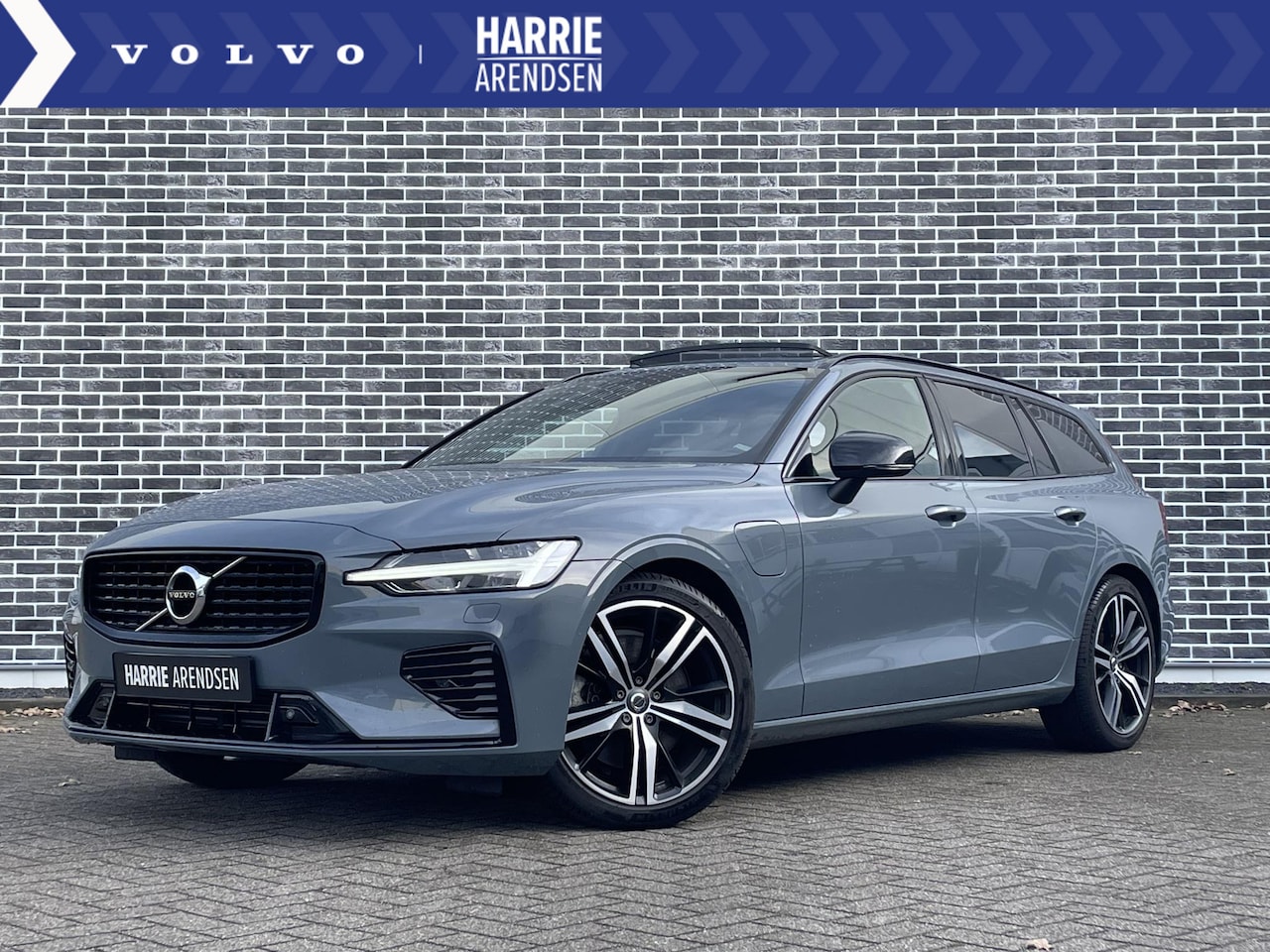 Volvo V60 - 2.0 T6 Recharge AWD R-Design | Panoramadak | Adaptieve Cruise Control | Harman Kardon Audi - AutoWereld.nl