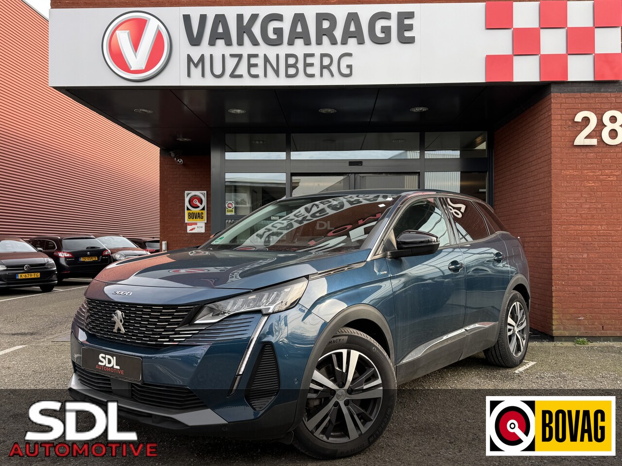 Peugeot 3008 - 1.6 HYbrid 180 Active Business // NAVI // CAMERA // CRUISE // CLIMA // DODENHOEK SENSOR - AutoWereld.nl