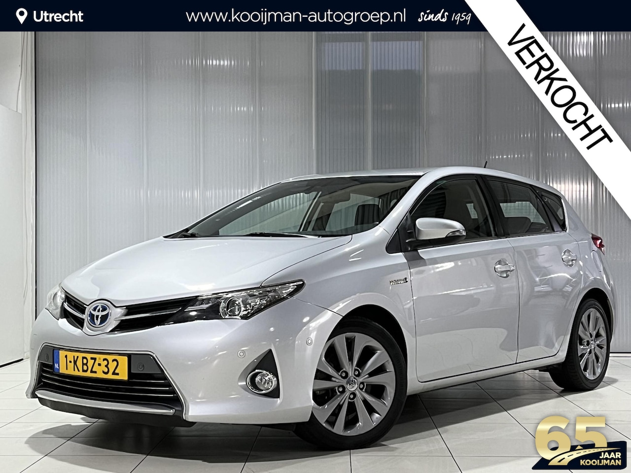 Toyota Auris - 1.8 Hybrid Executive | Climate control | Cruise Control | Navigatie | Zeer nette en betrou - AutoWereld.nl