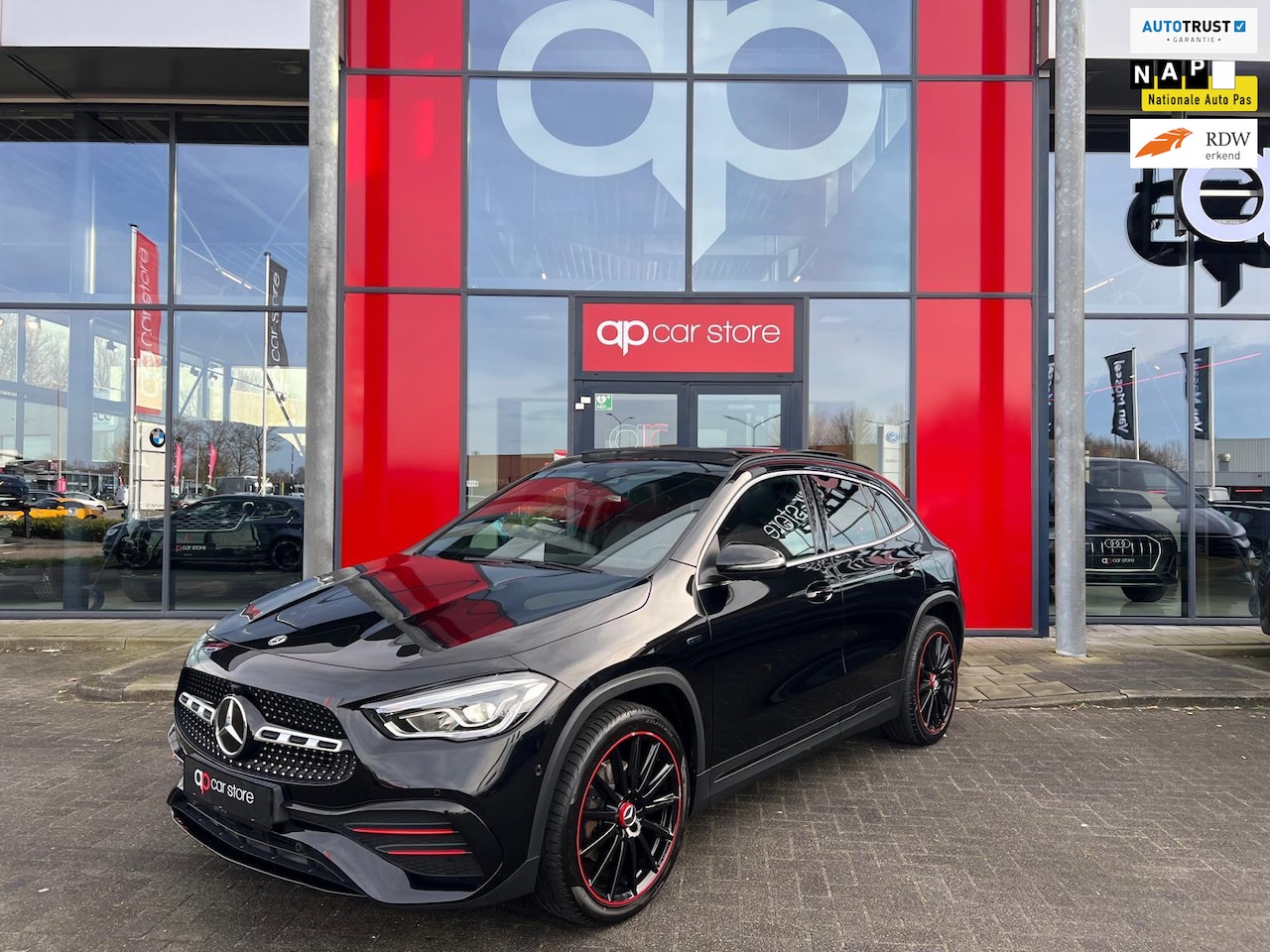 Mercedes-Benz GLA-Klasse - 250 e Business Solution AMG/Edition/Panorama - AutoWereld.nl