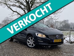 Volvo V60 - 1.6 D2 Momentum | Dealer ondh + Automaat + Cruise + Clima nu € 8.975,