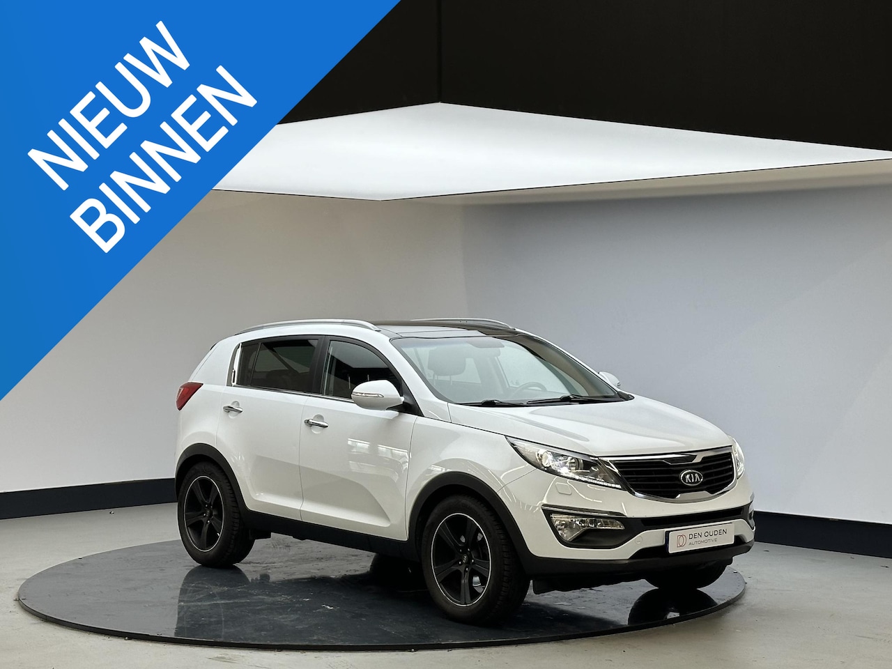 Kia Sportage - 1.6 GDI ISG X-clusive | Panodak | All weatherbanden | Leer | Trekhaak - AutoWereld.nl