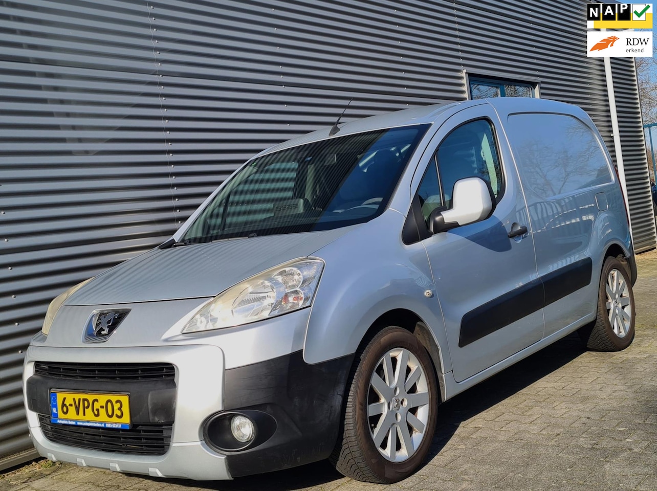 Peugeot Partner - 120 1.6 HDI L1 XT Profit + 06-2011 Grijs Metallic 17inch LMV/ MARGE!! - AutoWereld.nl