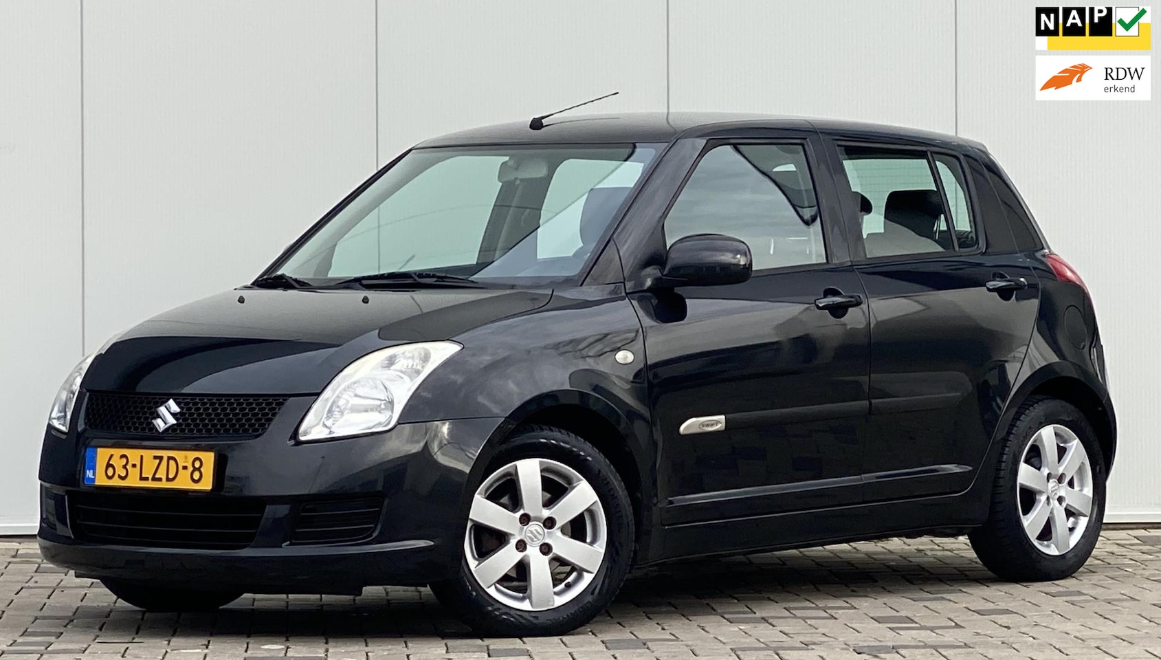 Suzuki Swift - 1.3 Cool 5 DEURS AIRCO IN PERFECT STAAT EERSTE EIGENAAR NIEUWE VERSNELLINGSBAK - AutoWereld.nl