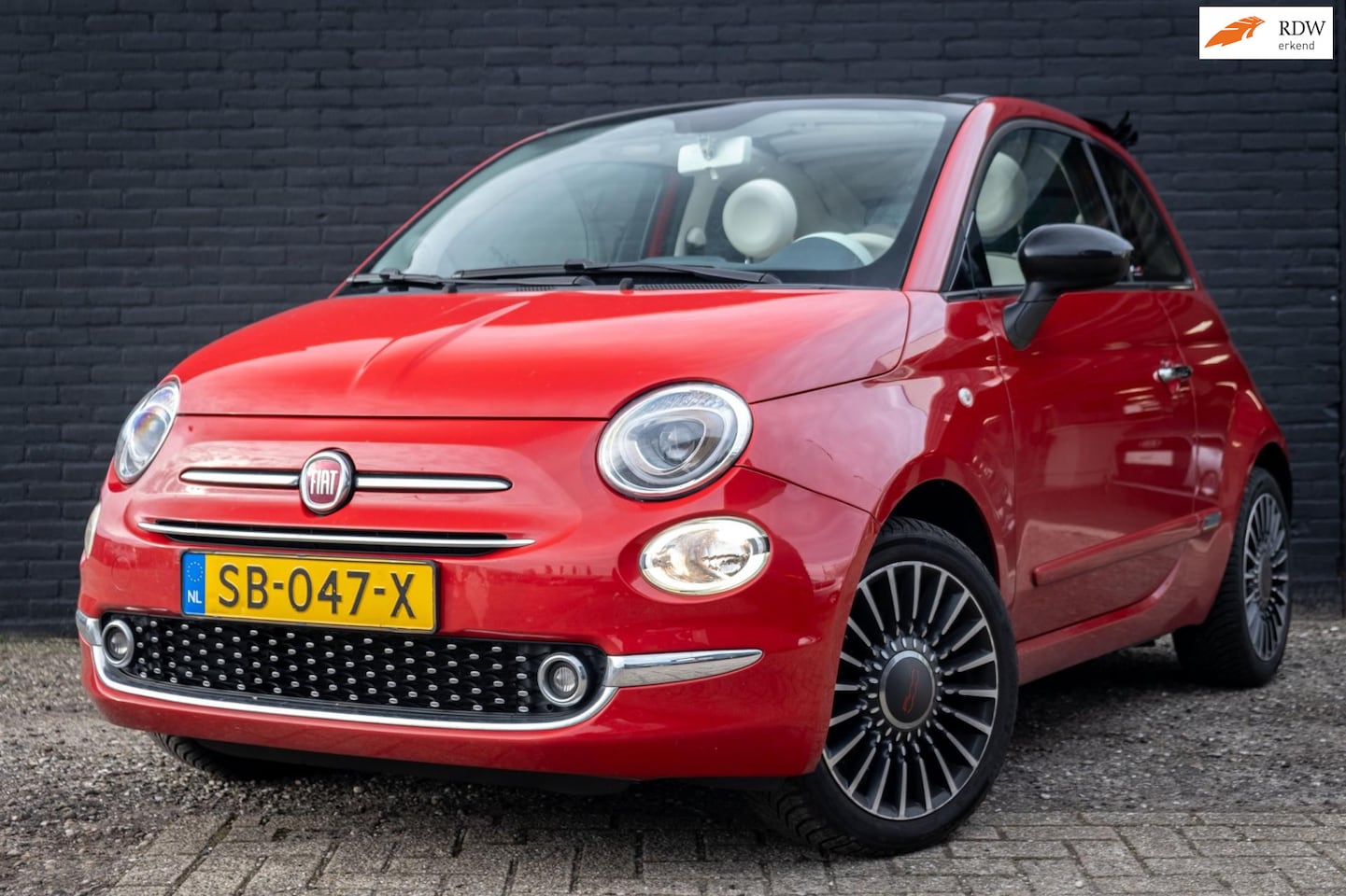 Fiat 500 C - 1.2 Popstar | Leder | Carplay | PDC - AutoWereld.nl