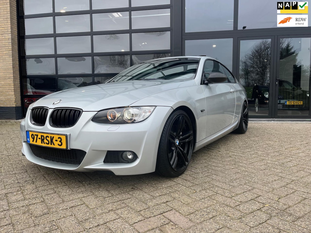 BMW 3-serie Coupé - 335i High Executive 335i High Executive, M-SPORT,Autom, Leer, Xenon - AutoWereld.nl