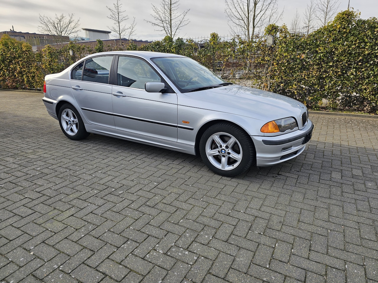 BMW 3-serie - 328i 328i - AutoWereld.nl