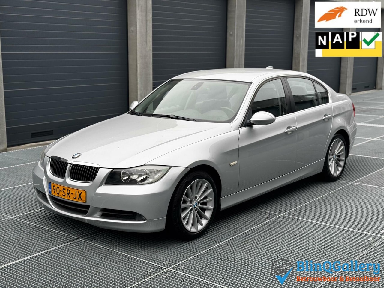 BMW 3-serie - 325i Business Line|Automaat|Camera|Sensors - AutoWereld.nl