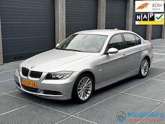 BMW 3-serie - 325i Business Line|Automaat|Camera|Sensors