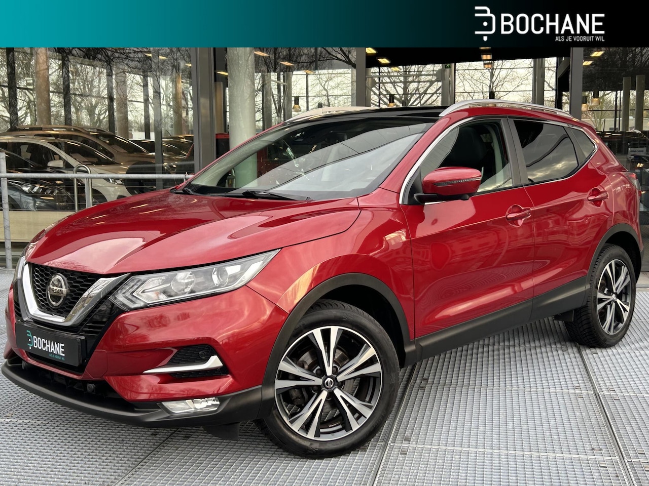 Nissan Qashqai - 1.3 DIG-T N-Connecta | Trekhaak | Panoramadak | 360° Camera | Stoelverwarming | Elektrisch - AutoWereld.nl