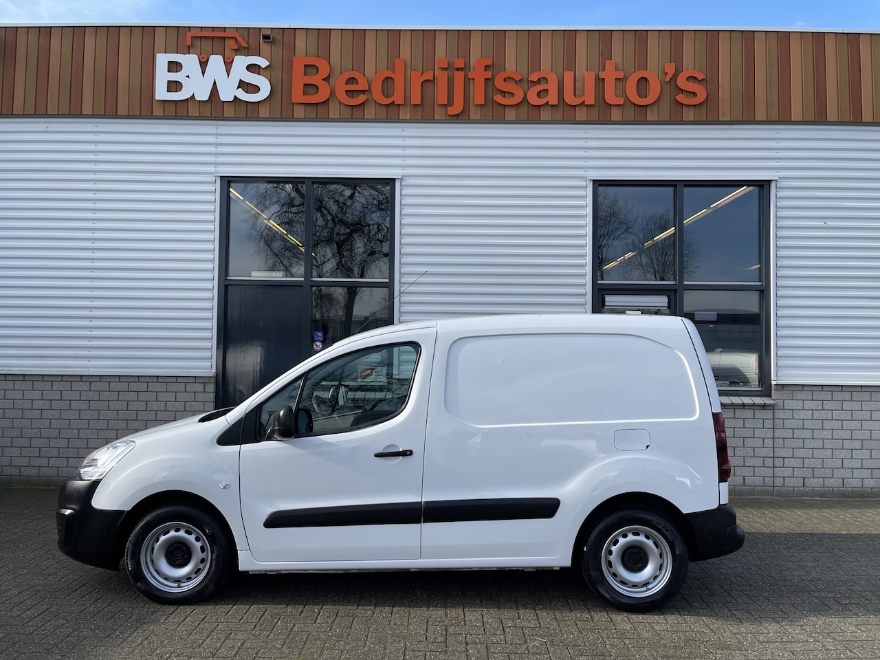 Citroën Berlingo - 1.6 BlueHDI 75 Club / vaste prijs rijklaar € 7950 ex btw / lease vanaf € 145 / euro 6 dies - AutoWereld.nl