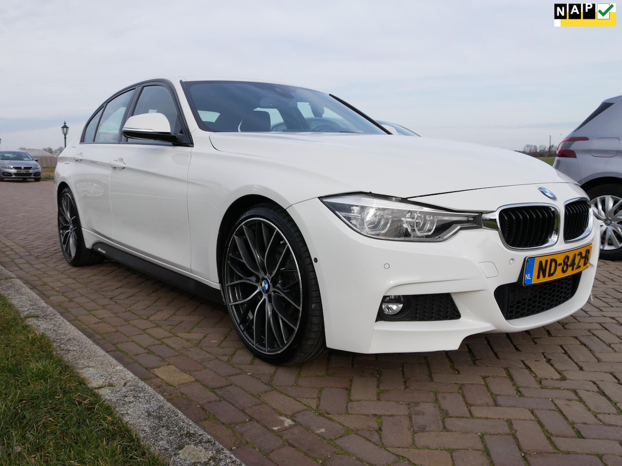 BMW 3-serie - 330e Centennial Executive M-Sport Full ** 11499 NETTO ** - AutoWereld.nl