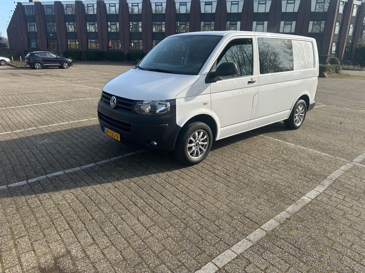 Volkswagen Transporter - 2.0 TDI Dubbel Cabine BM T800 Airco Cruise NAP Trekhaak - AutoWereld.nl